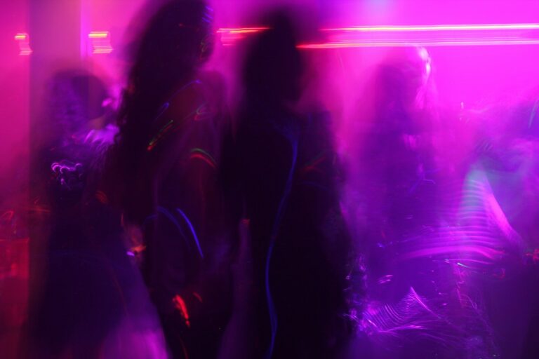 What to Wear to a Swinger Club: 3 Relatable Outfit Mistakes I Made